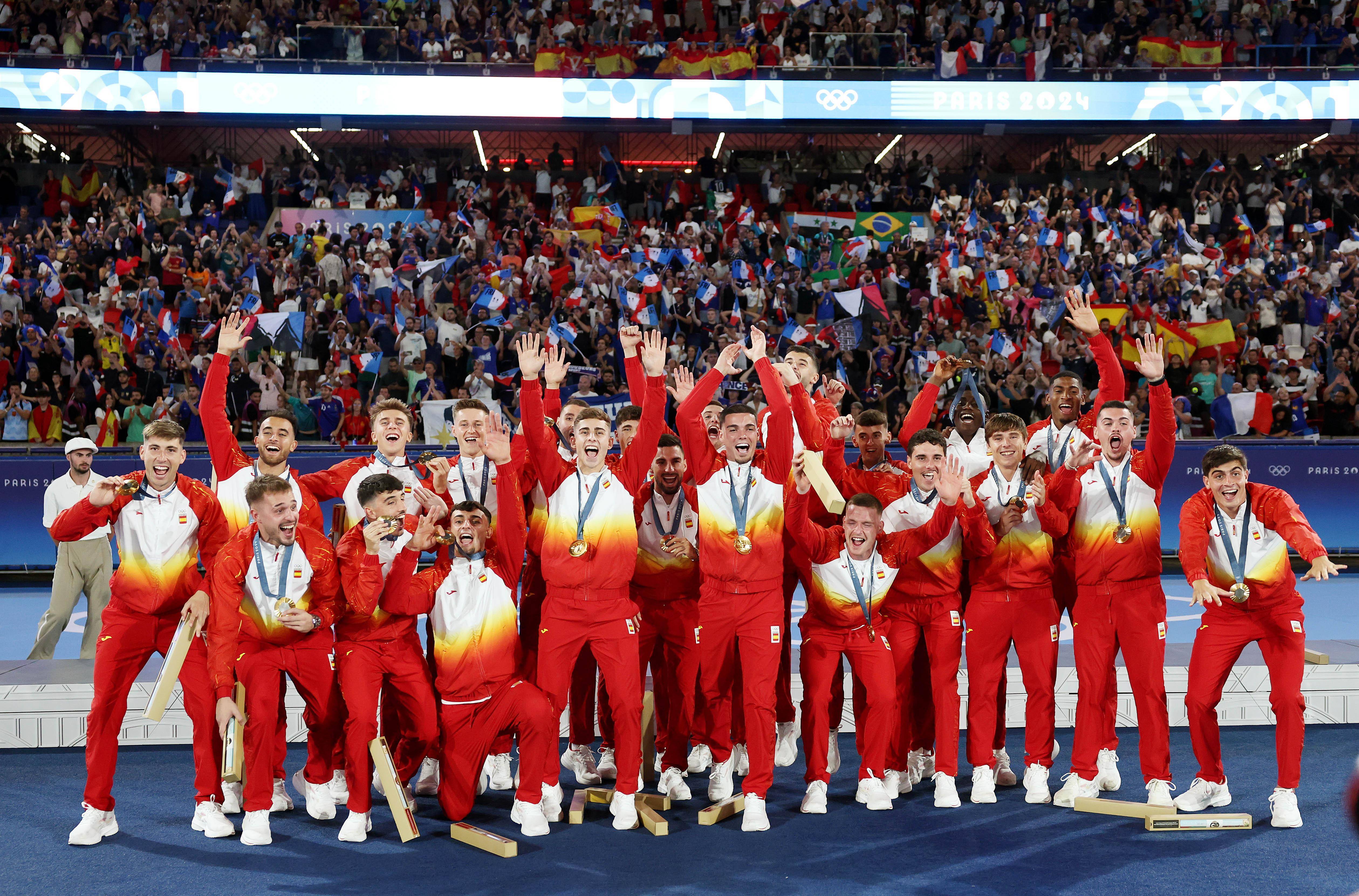 西班牙队夺得锦标赛冠军成为焦点