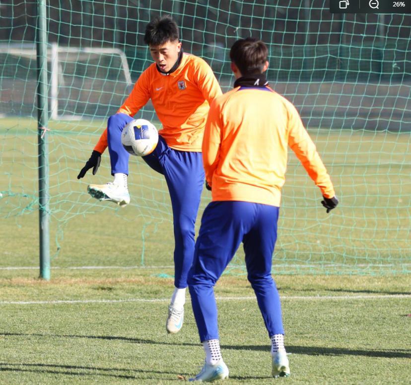 鲁能队员发挥出色，客场大胜对手