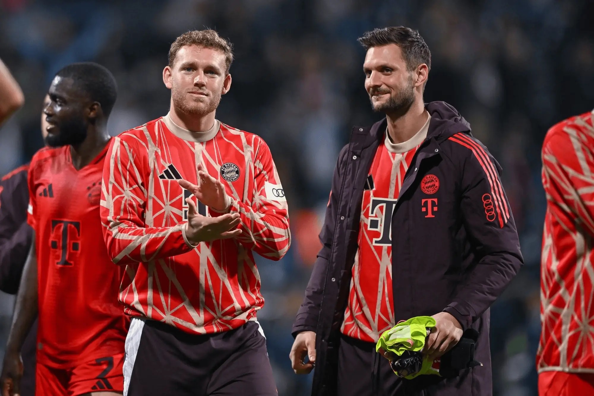 关于拜仁慕尼黑主场迎战英超球队，谁能笑到最后的信息