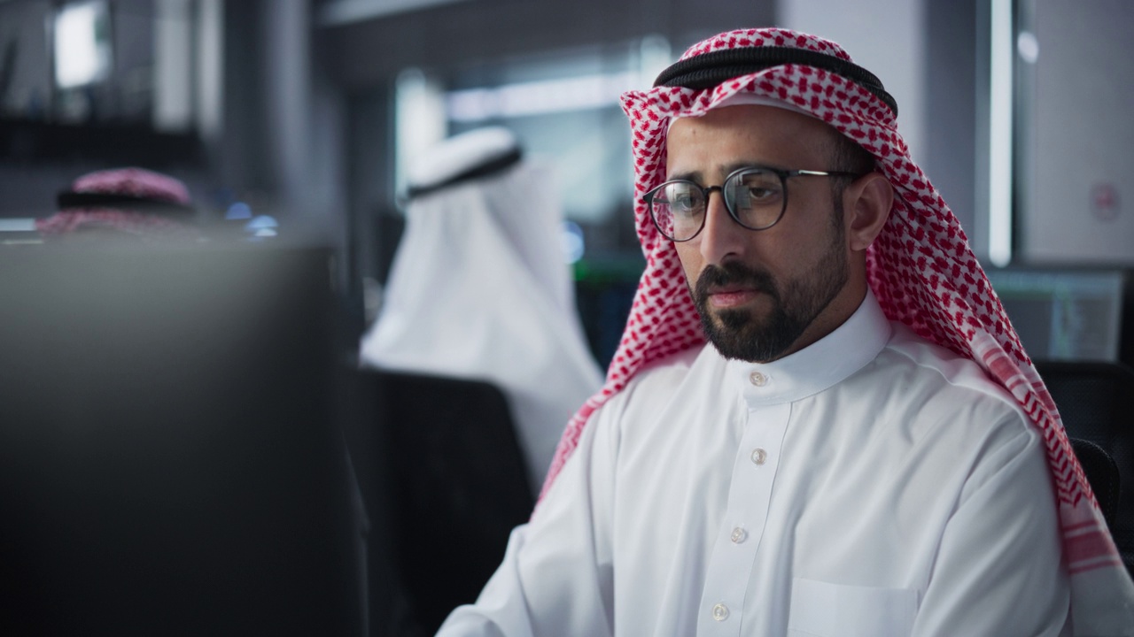 沙特阿拉伯选手在田径比赛中脱颖而出