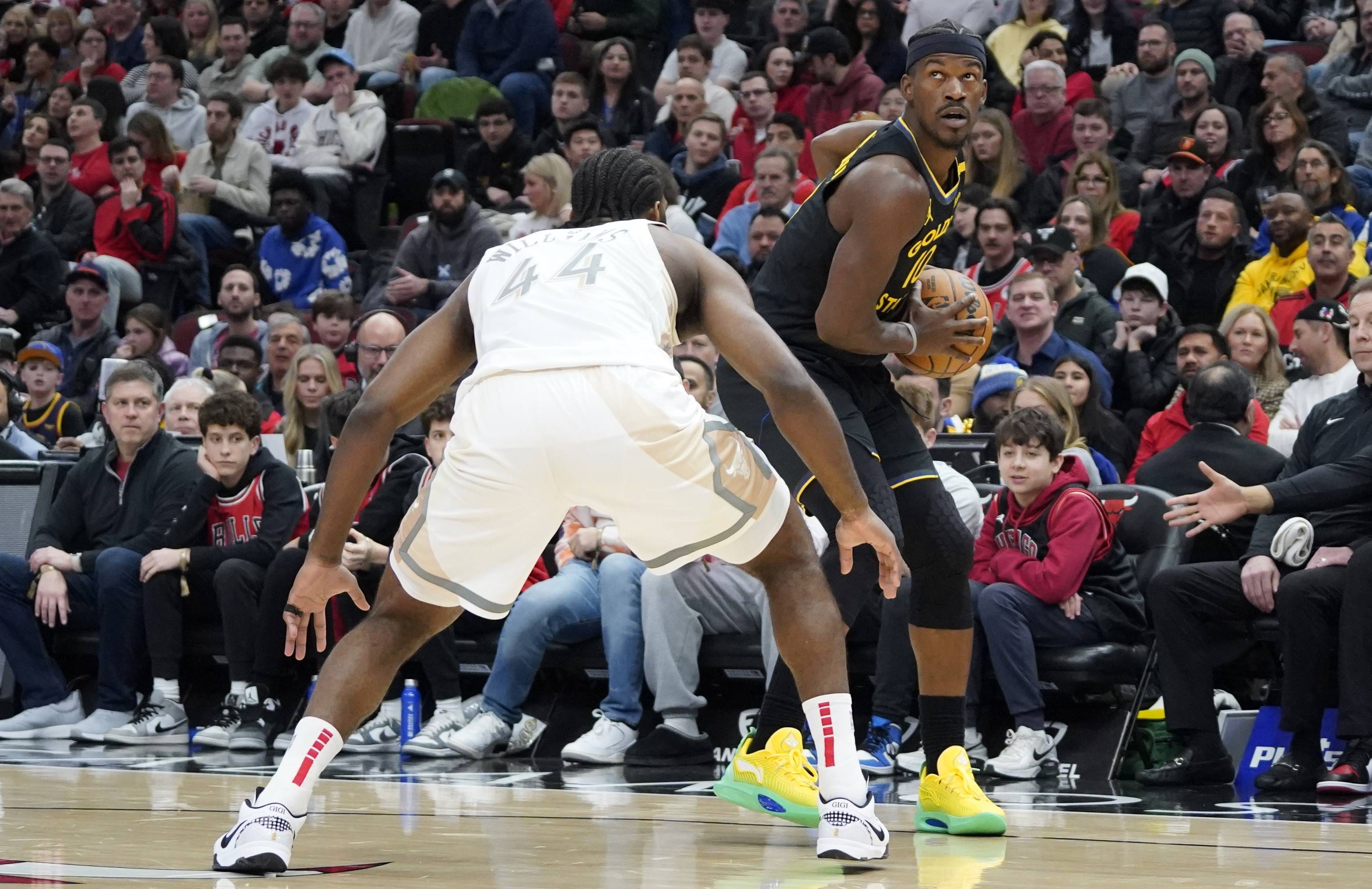 关于巴特勒在公牛比赛中连败，关键助攻引发热议！的信息